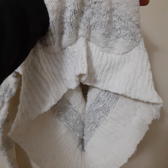 Aeropostal size med like new never worn 100% cotto - Picture 4 of 9